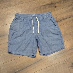 Old Navy Men's Athletic Shorts in Blue